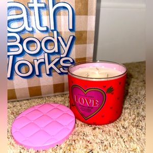 Candle BBW Bubbly Rose' 3 wick candle Valentine’s Day limited edition